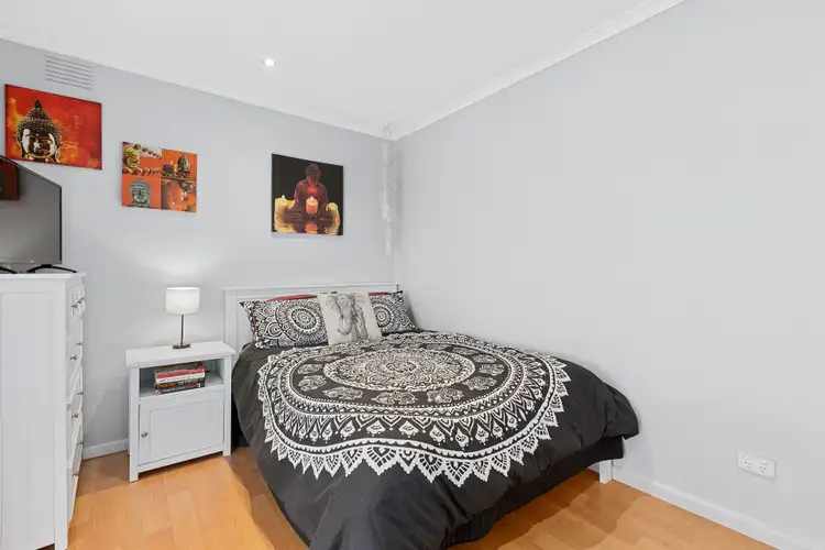 Fifth view of Homely house listing, 1 Myna Court, Carrum Downs VIC 3201