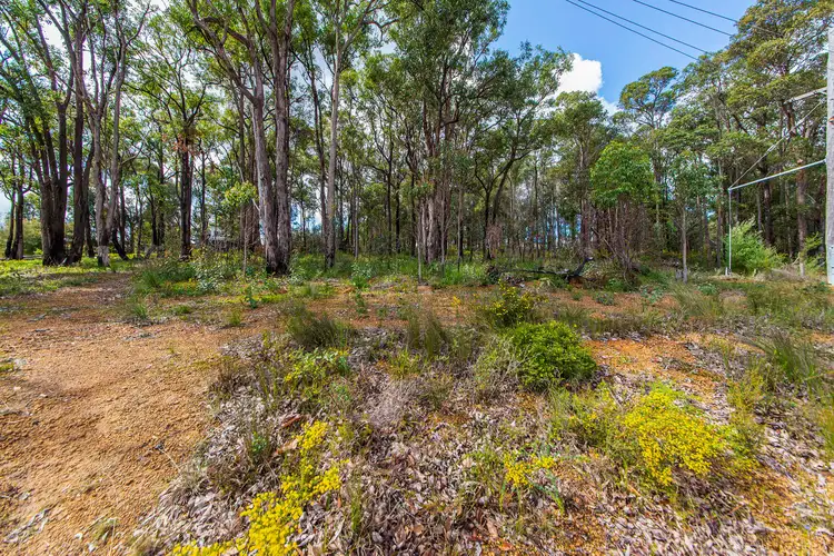 43 Carey Street, Nannup WA 6275