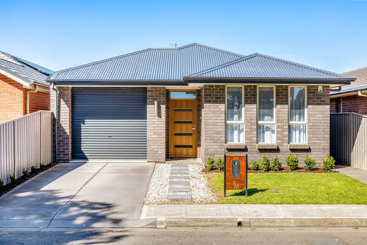 5a South Parade, Seaton SA 5023