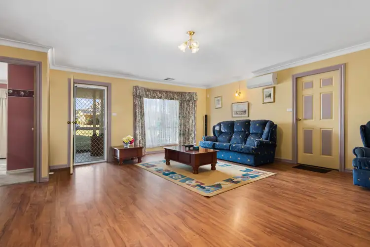 Second view of Homely house listing, 5 Lamarra Place, Goulburn NSW 2580