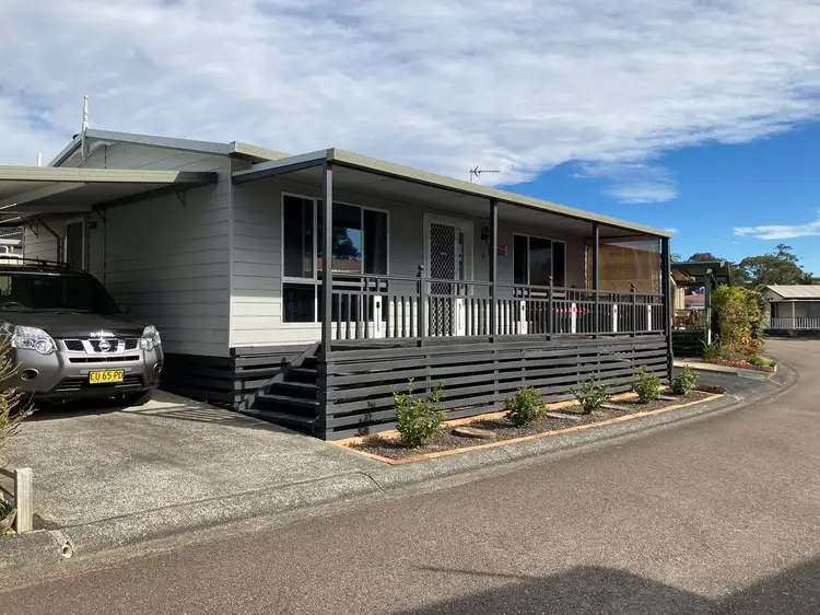 5 First Avenue Broadlands Estate, Green Point NSW 2251