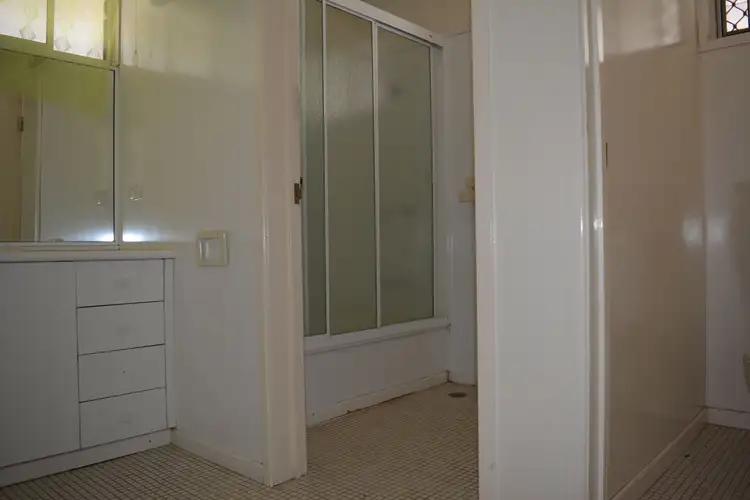 Fifth view of Homely house listing, 6 Violet Street, Blackall QLD 4472
