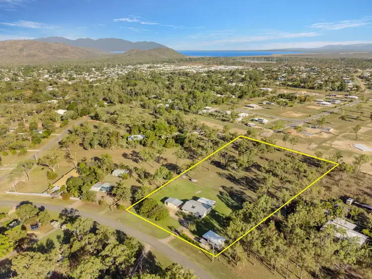4 Welsh Court, Kelso QLD 4815