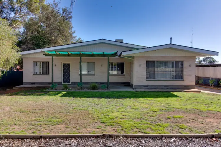 24 Laffer Street, Barmera SA 5345