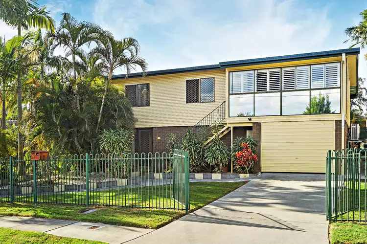 31 Pine Drive, Woodridge QLD 4114