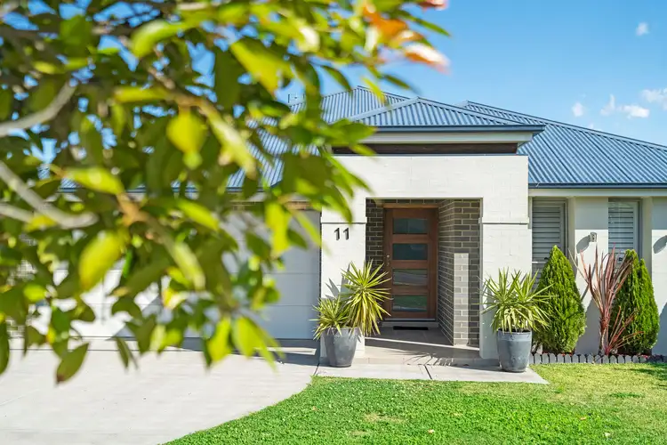 11 Bowerbird Avenue, Cooranbong NSW 2265