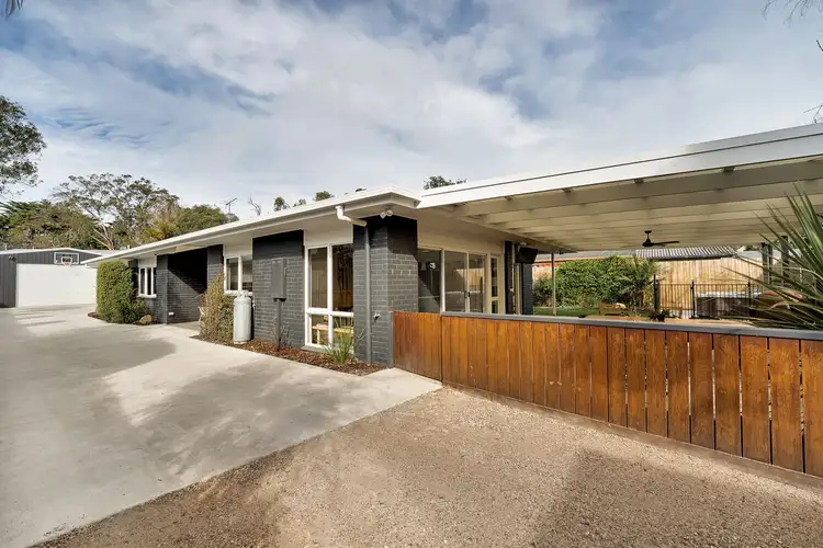 3 Gordon Street, Cowes VIC 3922