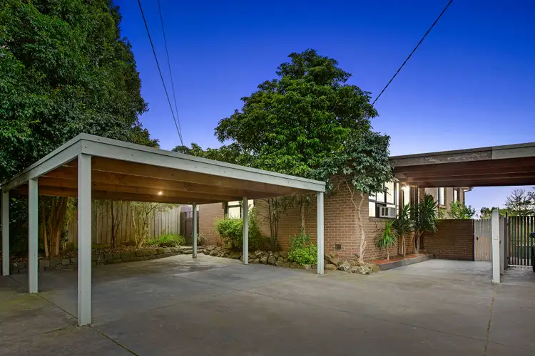 1 Wattle Drive, Frankston VIC 3199