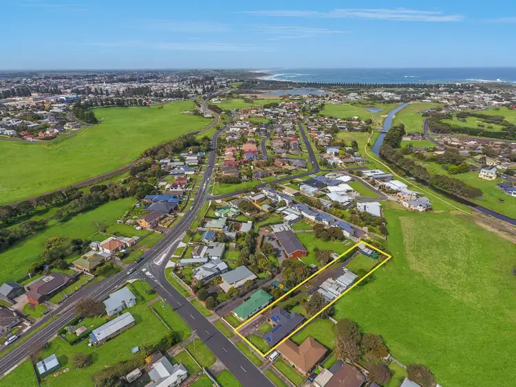 Third view of Homely house listing, 9 Davis Street, Warrnambool VIC 3280