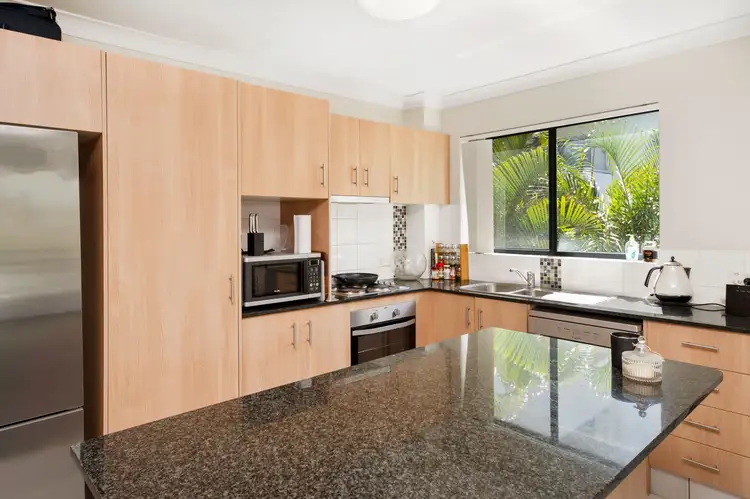 15/46-48 Lenneberg Street, Southport QLD 4215