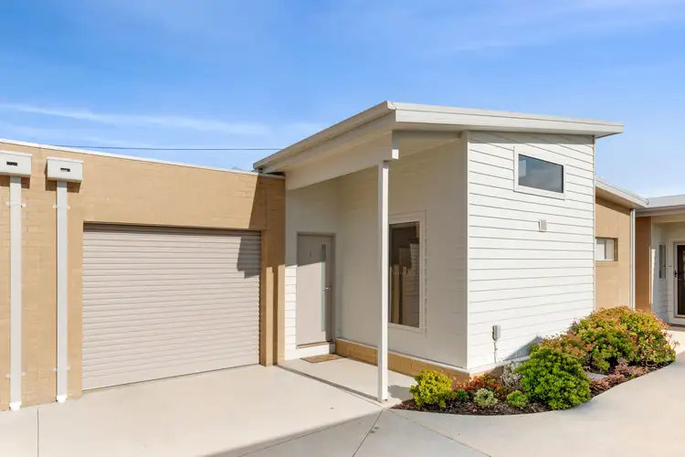 2/32 Vistula Avenue, Bell Park VIC 3215