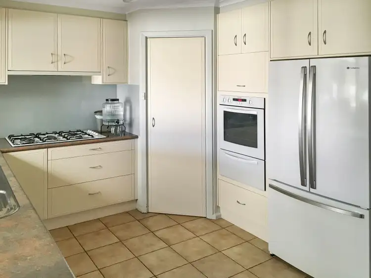 Seventh view of Homely house listing, 3 Yew Court, Mckail WA 6330