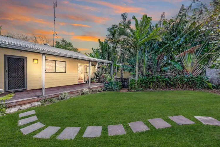 Main view of Homely house listing, 16 Sandpiper Crescent, Jubilee Pocket QLD 4802