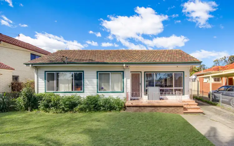 Second view of Homely house listing, 33 Hurlstone Avenue, Glenfield NSW 2167