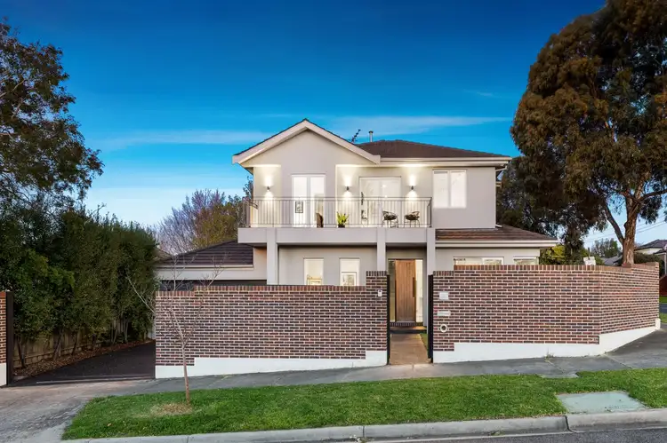 11 Christina Street, Burwood VIC 3125