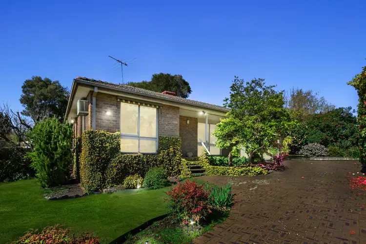 Main view of Homely unit listing, 2/8 Kenilworth Avenue, Frankston VIC 3199
