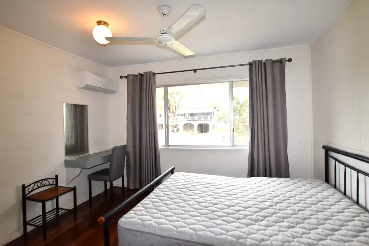 Seventh view of Homely block of units listing, 28-30 Wistari Street, Clinton QLD 4680