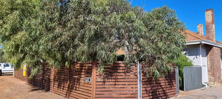 193 Shenton Street, Beachlands WA 6530