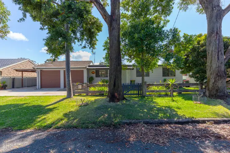 17 Carramar Crescent, Hawks Nest NSW 2324