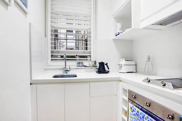 Third view of Homely studio listing, 2/2 Crick Avenue, Potts Point NSW 2011