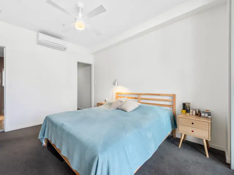 Fifth view of Homely apartment listing, 203/5 Cameron Street, South Brisbane QLD 4101