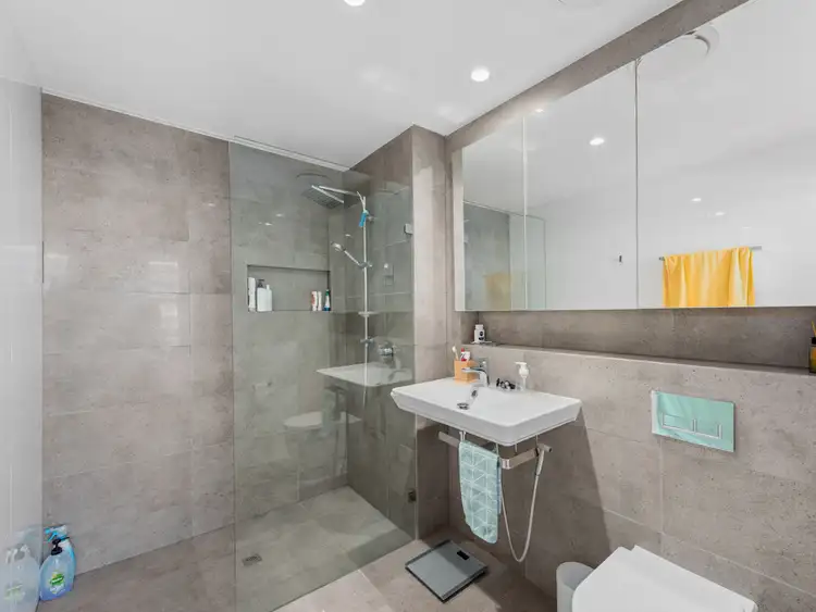 Sixth view of Homely apartment listing, 203/5 Cameron Street, South Brisbane QLD 4101