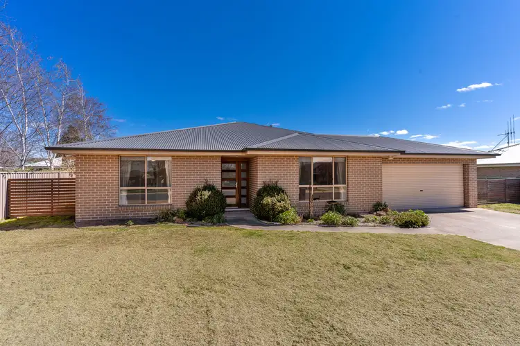 29 Raphael Street, Blayney NSW 2799