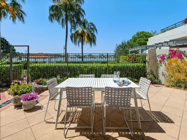 117/45 Newstead Terrace, Newstead QLD 4006