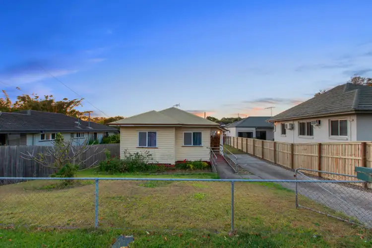 Second view of Homely house listing, 190 Beddoes Street, Holland Park QLD 4121