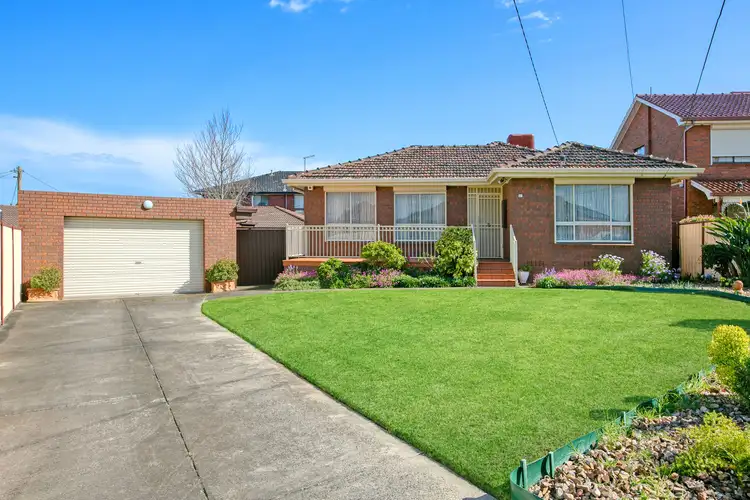 13 Patricia Drive, Fawkner VIC 3060