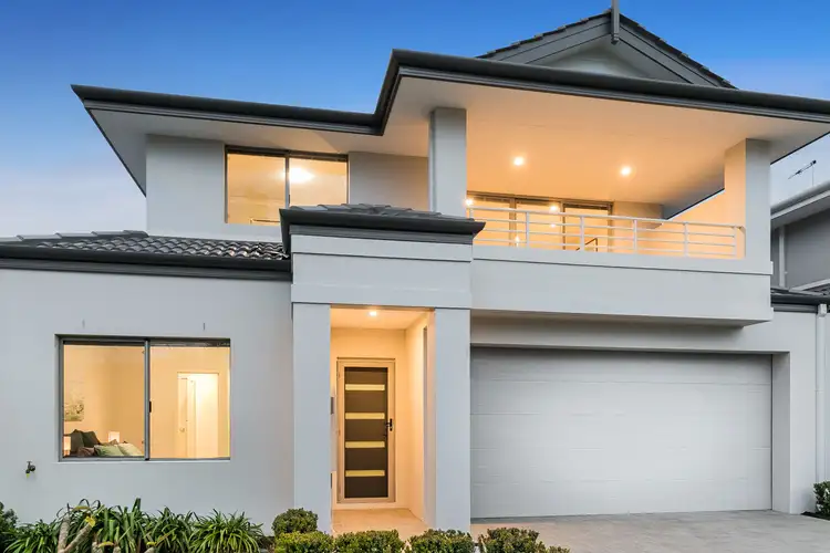 12 Roe Street, Rockingham WA 6168