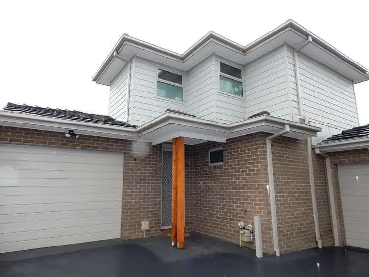 5 Marchant Avenue