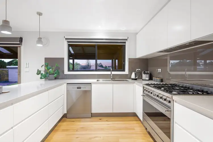 Sixth view of Homely house listing, 5 Milne Court, Delahey VIC 3037