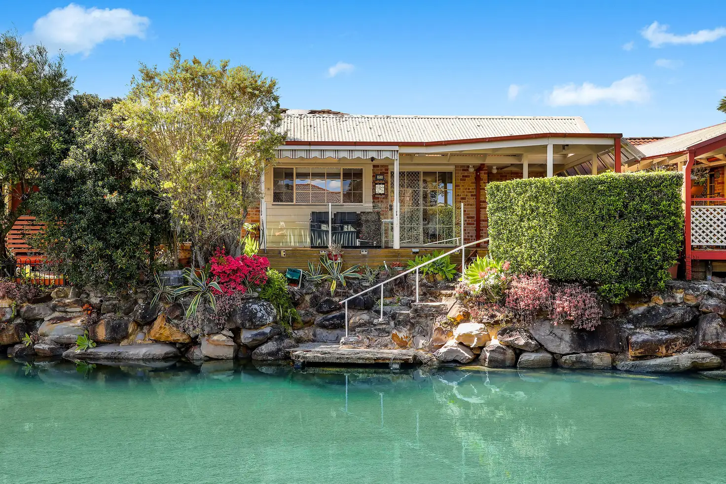 Main view of Homely villa listing, 2/63 Davis Avenue, Davistown NSW 2251