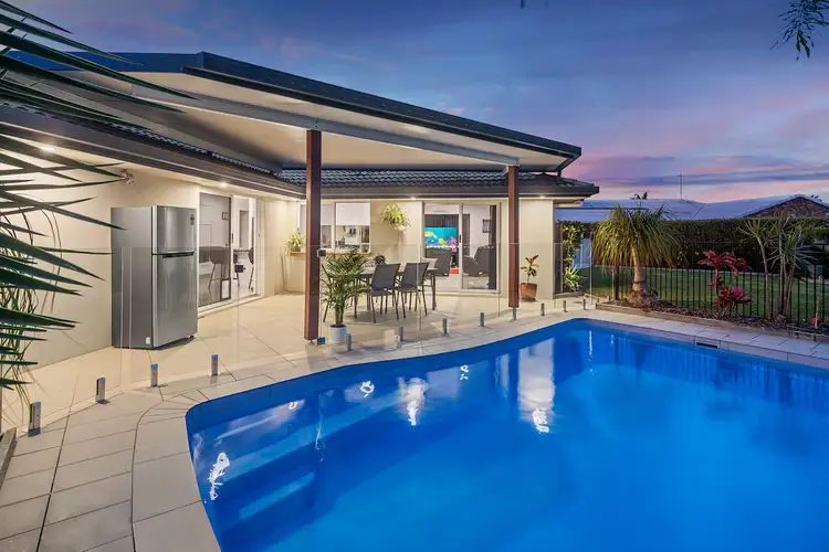 11 Richmond Place, Minyama QLD 4575