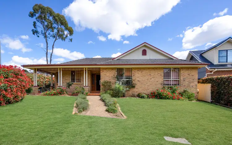 35 Lissanthe Street, Mount Annan NSW 2567