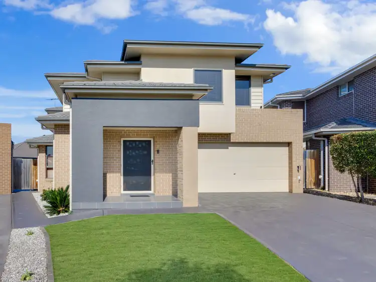 6 Maxim Drive, Edmondson Park NSW 2174