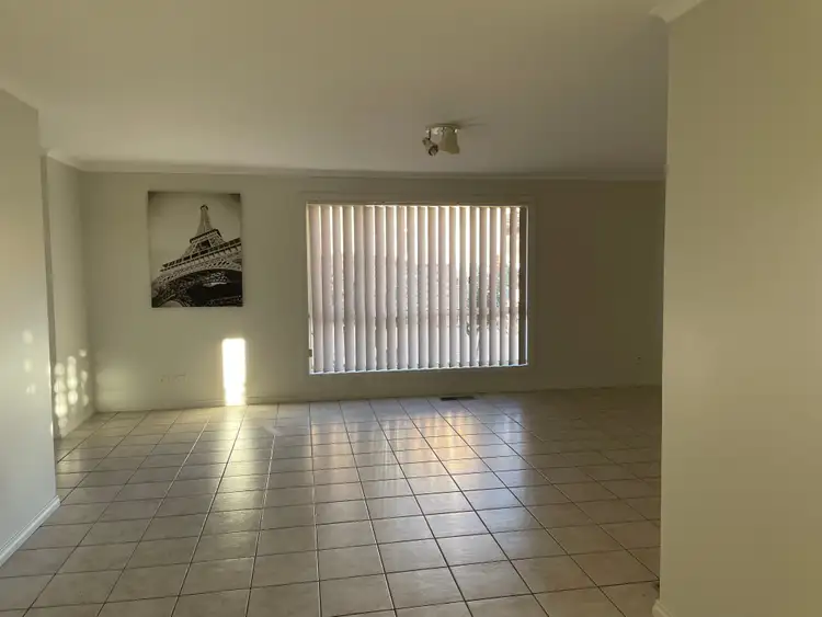 Sixth view of Homely villa listing, 1/3 Worfolk Place, Griffith NSW 2680