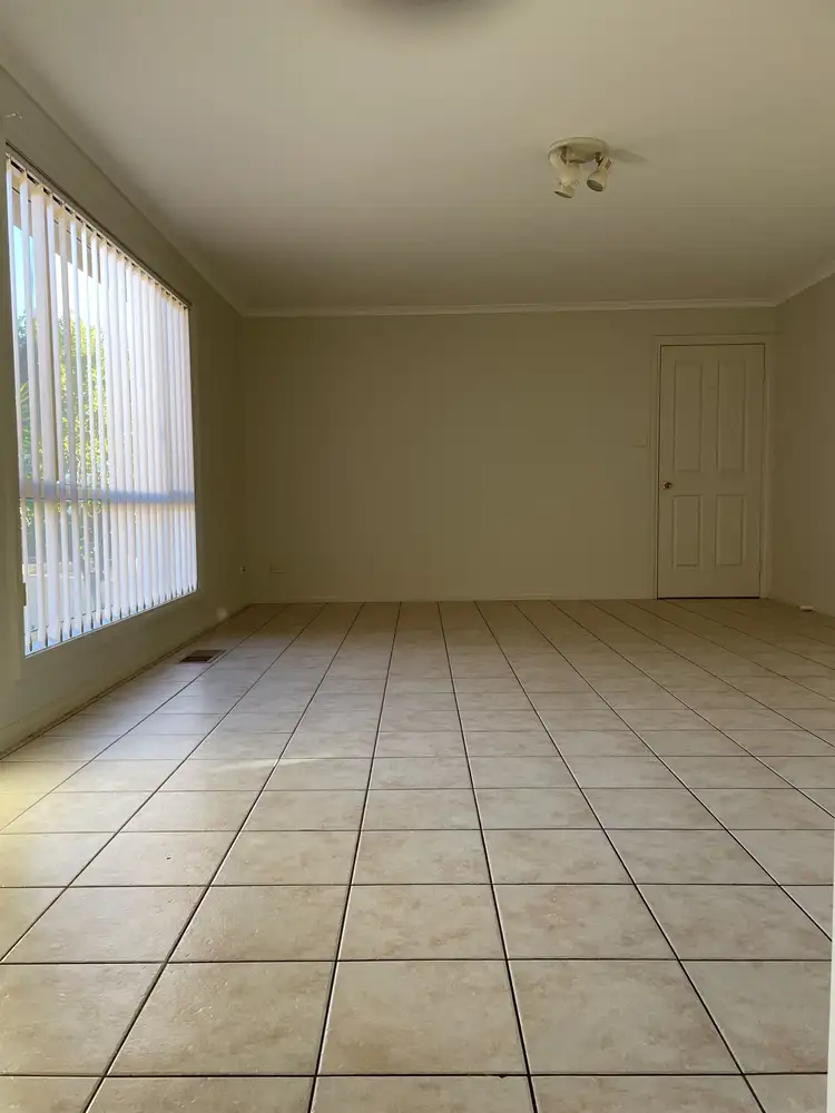 Seventh view of Homely villa listing, 1/3 Worfolk Place, Griffith NSW 2680