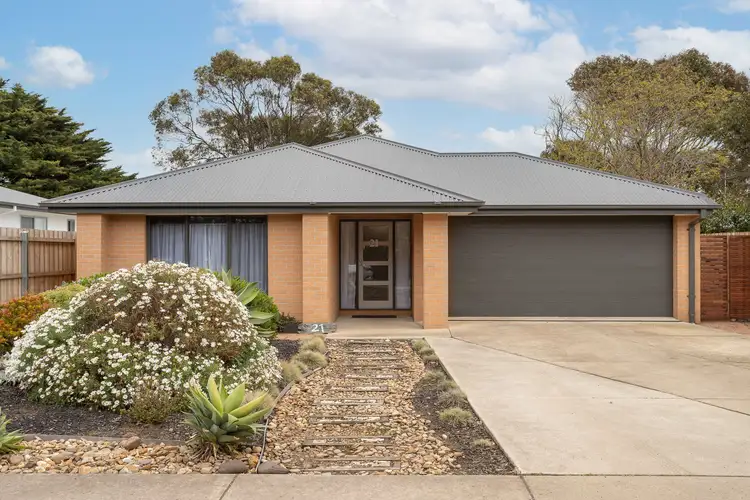 21 Phillip Island Road, Sunderland Bay VIC 3922