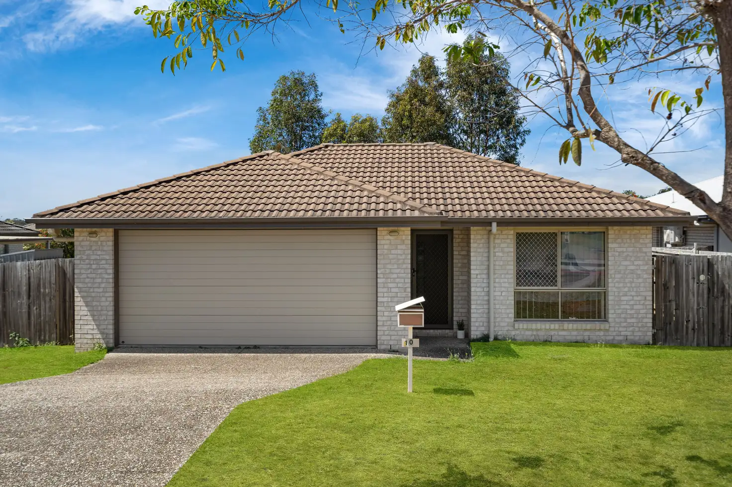 Main view of Homely house listing, 10 Serenity Court, Crestmead QLD 4132