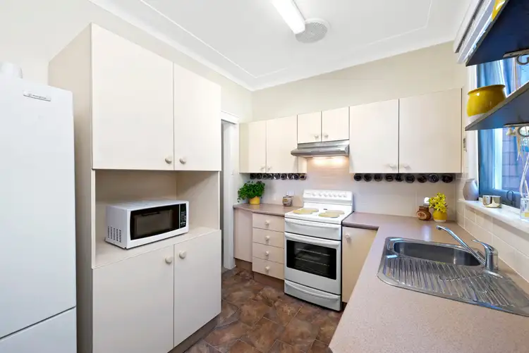 Fifth view of Homely house listing, 10 Calca Crescent, Forestville NSW 2087