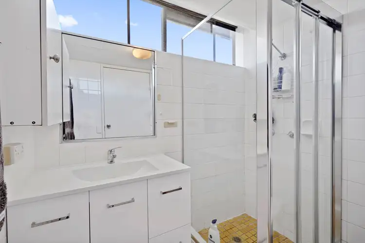 Fifth view of Homely unit listing, 18/22 Armrick Avenue, Broadbeach QLD 4218