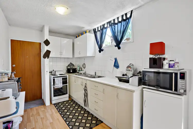 Sixth view of Homely unit listing, 2/13 Wharf Road, Surfers Paradise QLD 4217