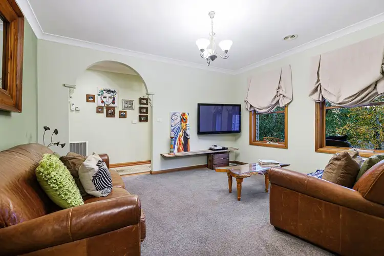 Sixth view of Homely house listing, 2 Dunmore Close, Langwarrin VIC 3910