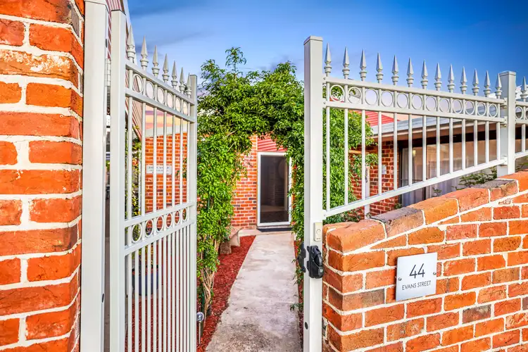 44 Evans Street, Tamworth NSW 2340