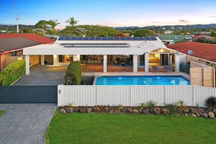 23 Redleaf Court, Burleigh Waters QLD 4220