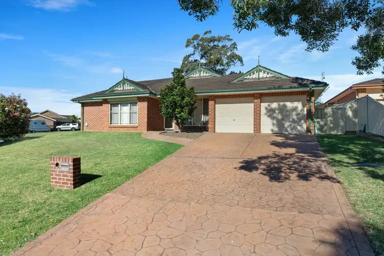 8 Mayfair Court, Bomaderry NSW 2541