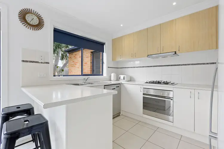Fifth view of Homely unit listing, 2/30 Glenelg Avenue, Frankston VIC 3199