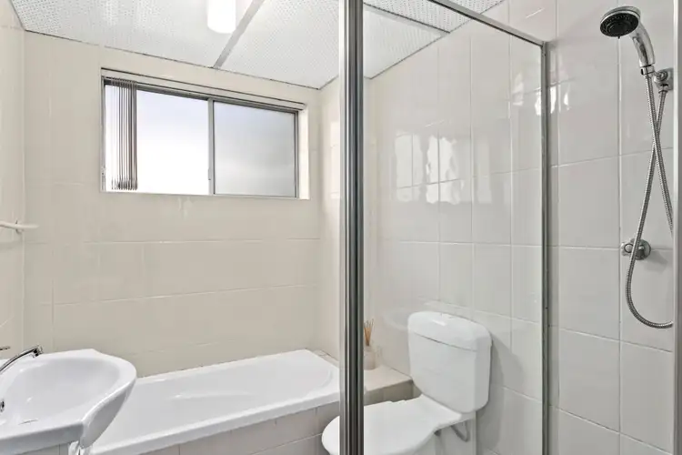 Fifth view of Homely apartment listing, 8/29-31 Mercury Street, Wollongong NSW 2500